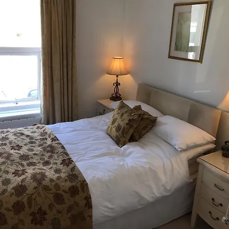 Cambridge House Bed & Breakfast-2
